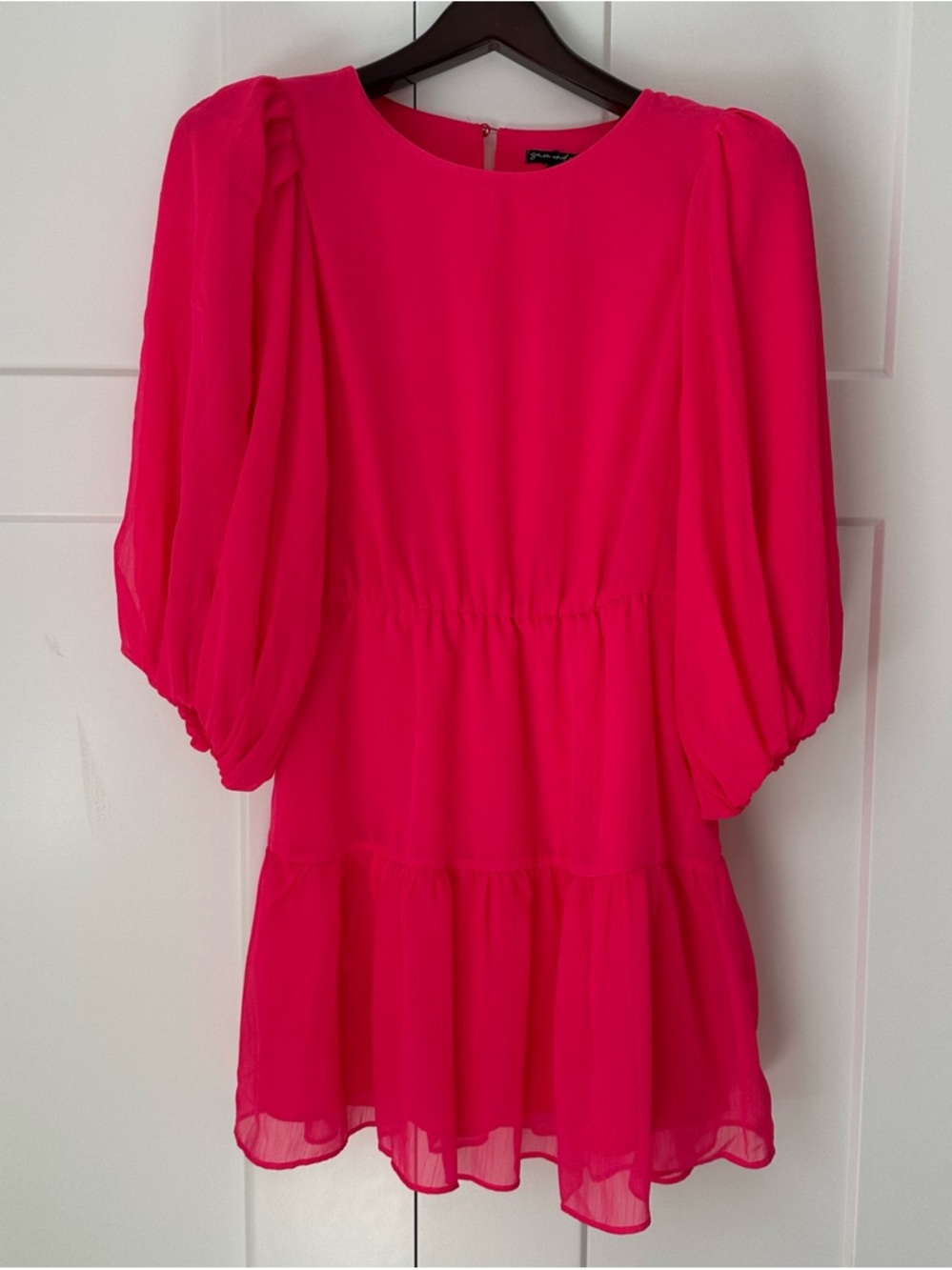 Sam & Jess Hot Pink Puff Sleeve‎ Tiered Mini Dress M